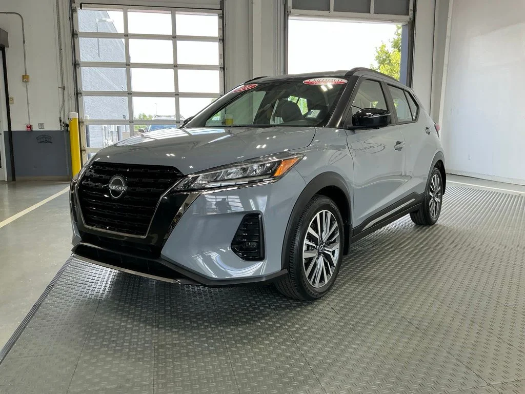 Certified Used 2024 Boulder Gray Nissan SR image 2