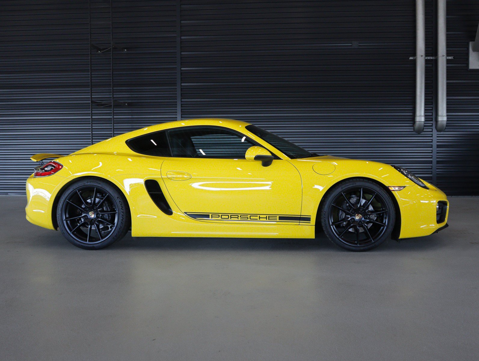 Used 2016 Racing Yellow Porsche  image 10