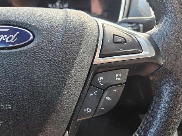 Used 2017 White Platinum Metallic Tri-Coat Ford SE image 14