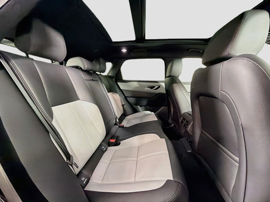 New 2026 Santorini Black Land Rover S image 29