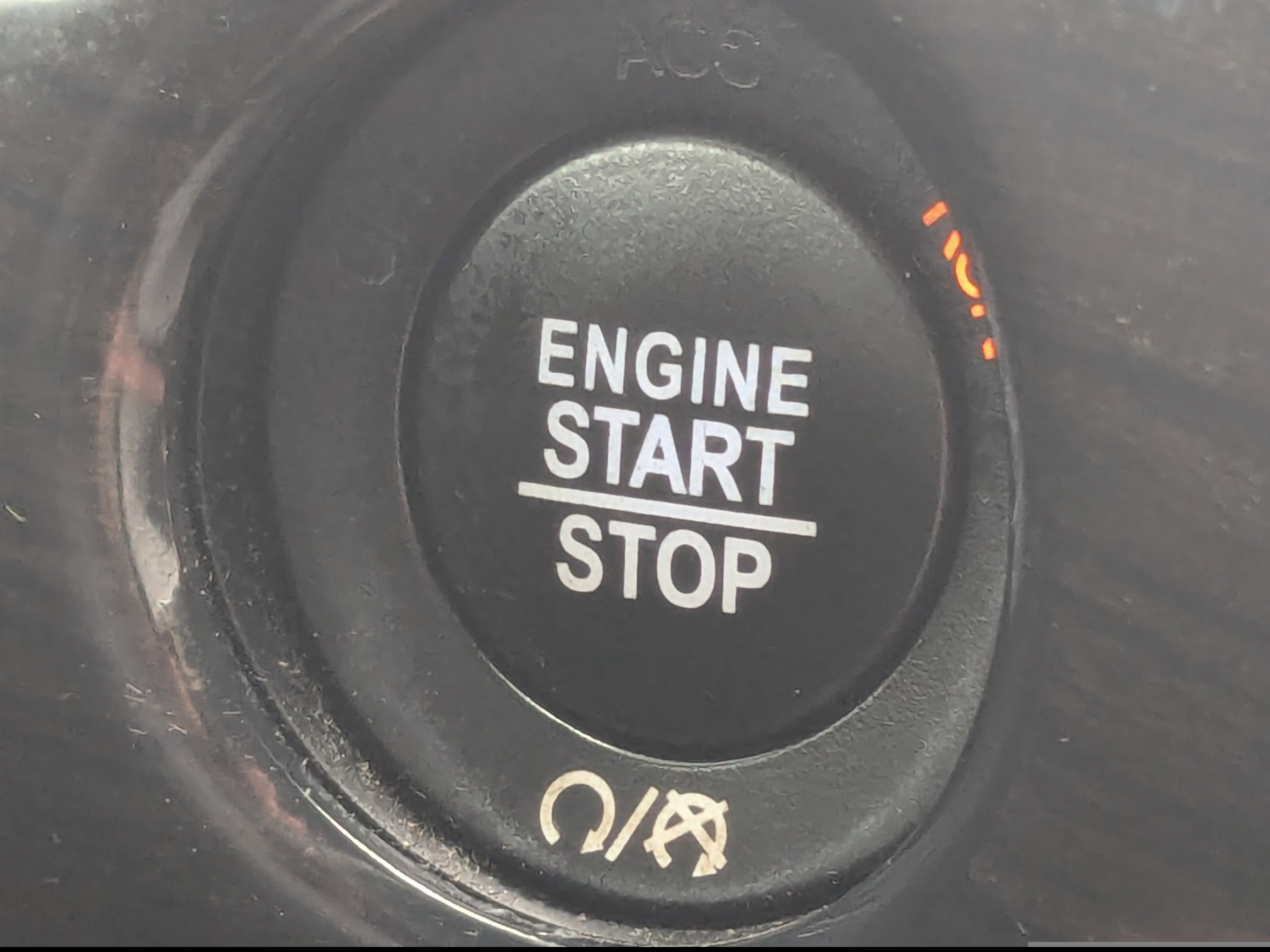 Used 2019 Granite Crystal Metallic Clearcoat Jeep Overland image 35