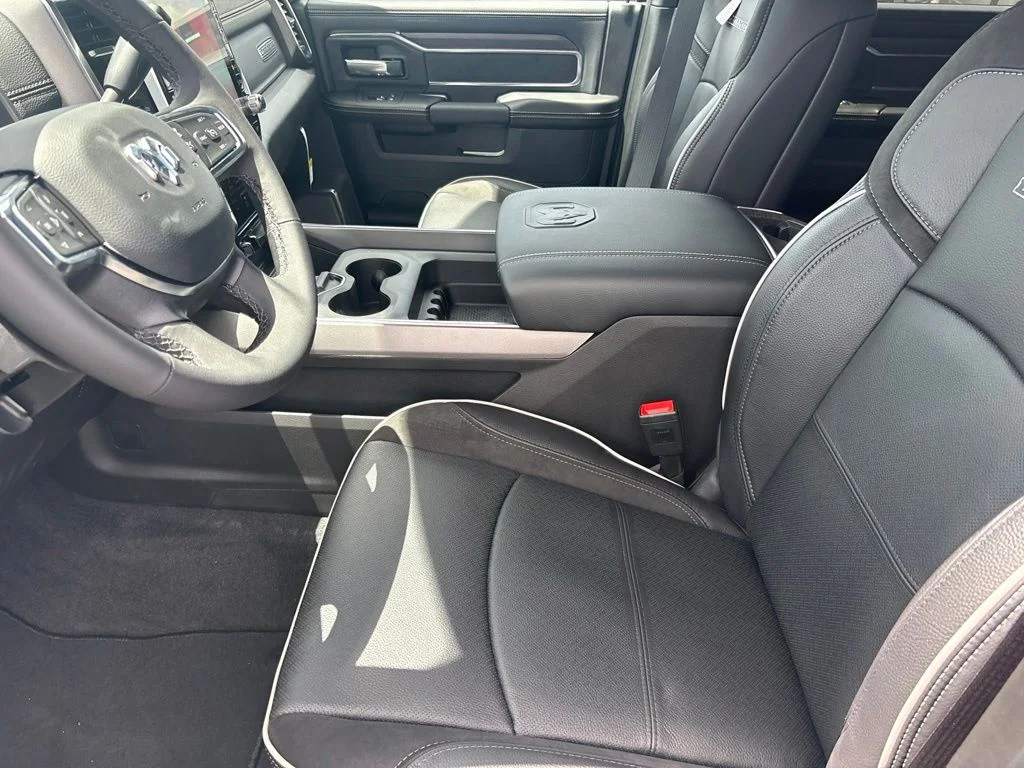 New 2026 Ceramic Gray Clear-Coat Exterior Paint RAM LARAMIE image 18