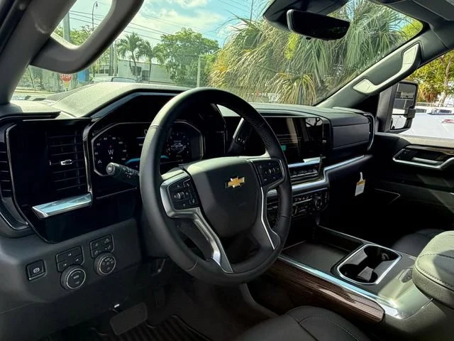 New 2026 Summit White Chevrolet LT image 7