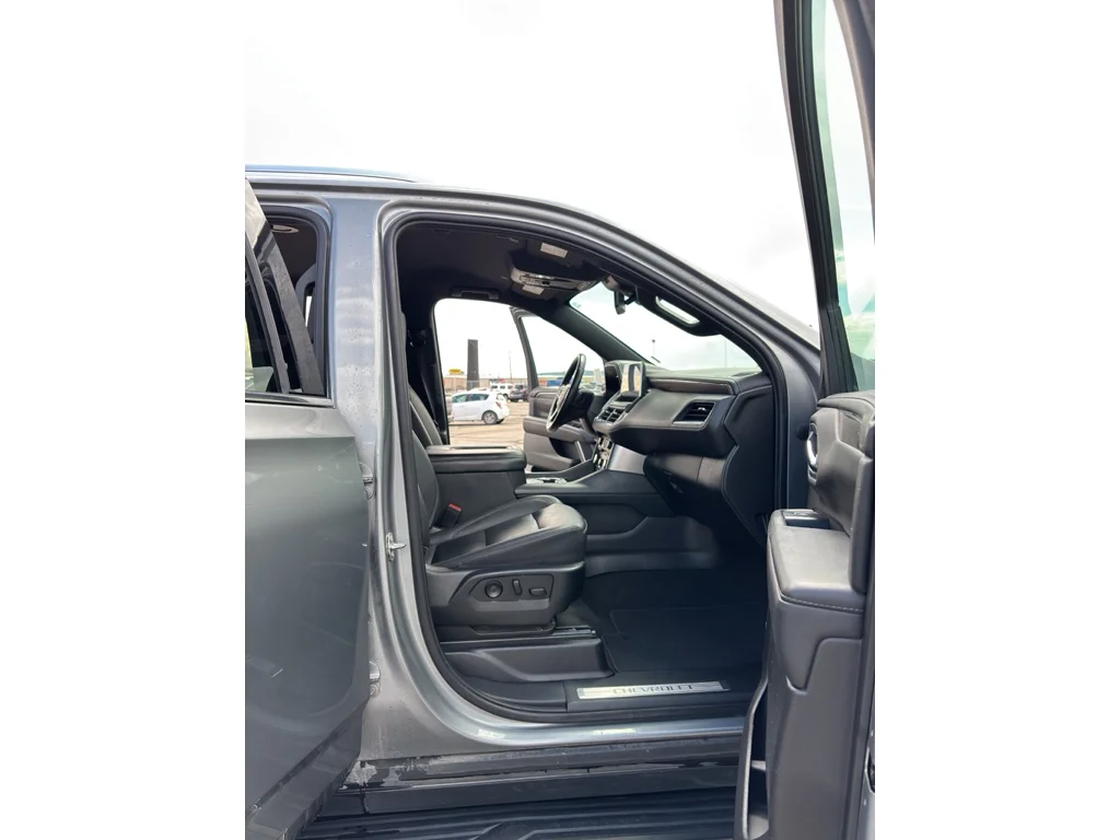 Used 2023 Sterling Gray Metallic Chevrolet LT image 9