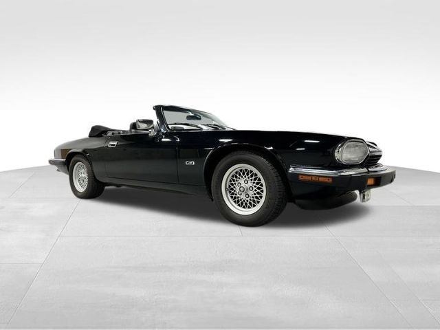Used 1993  Jaguar Base image 24