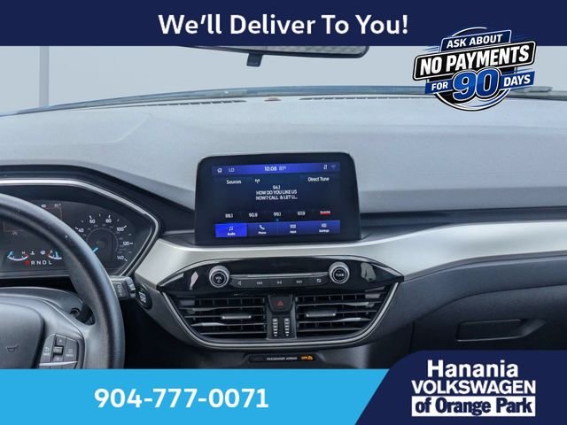 Used 2020 Blue Ford SE image 18