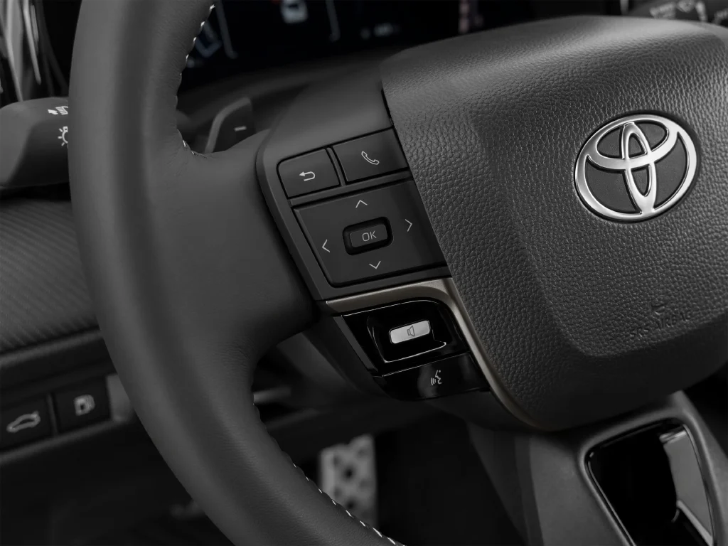 New 2026 Black Toyota XSE FRONT WHEEL DRIVE image 43
