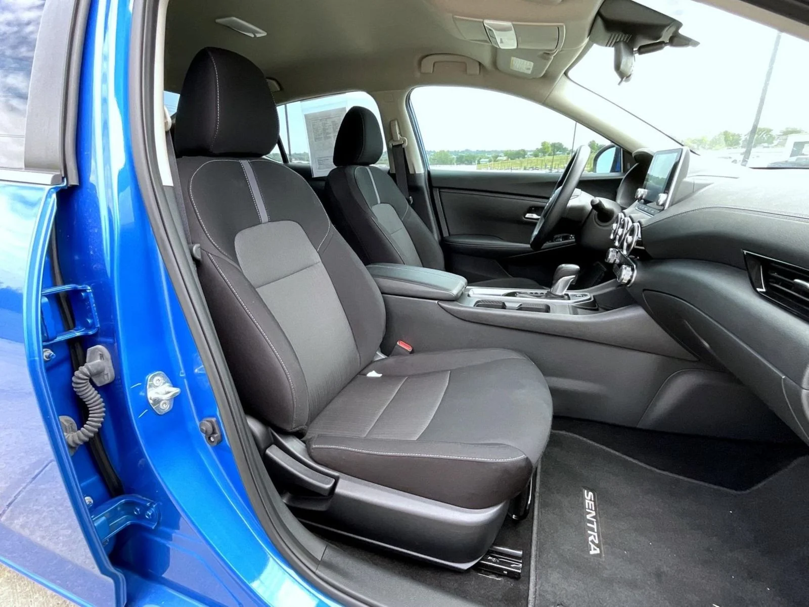 Used 2023 Blue Nissan SV image 16