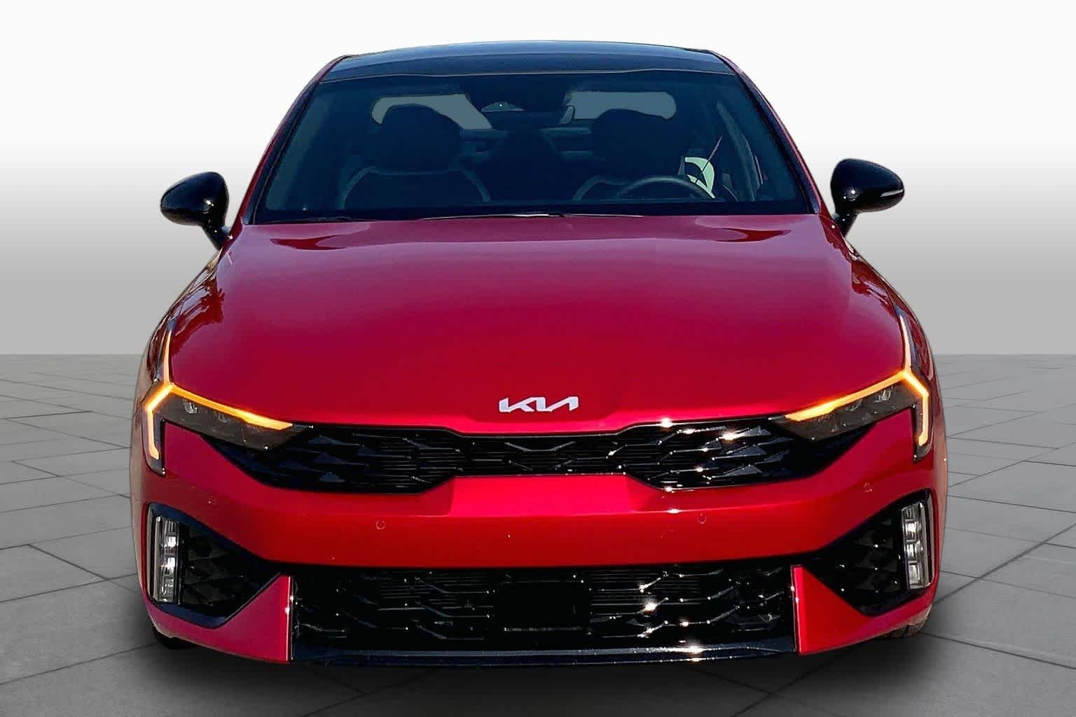 Certified Used 2025 Runway Red Kia GT-Line image 4