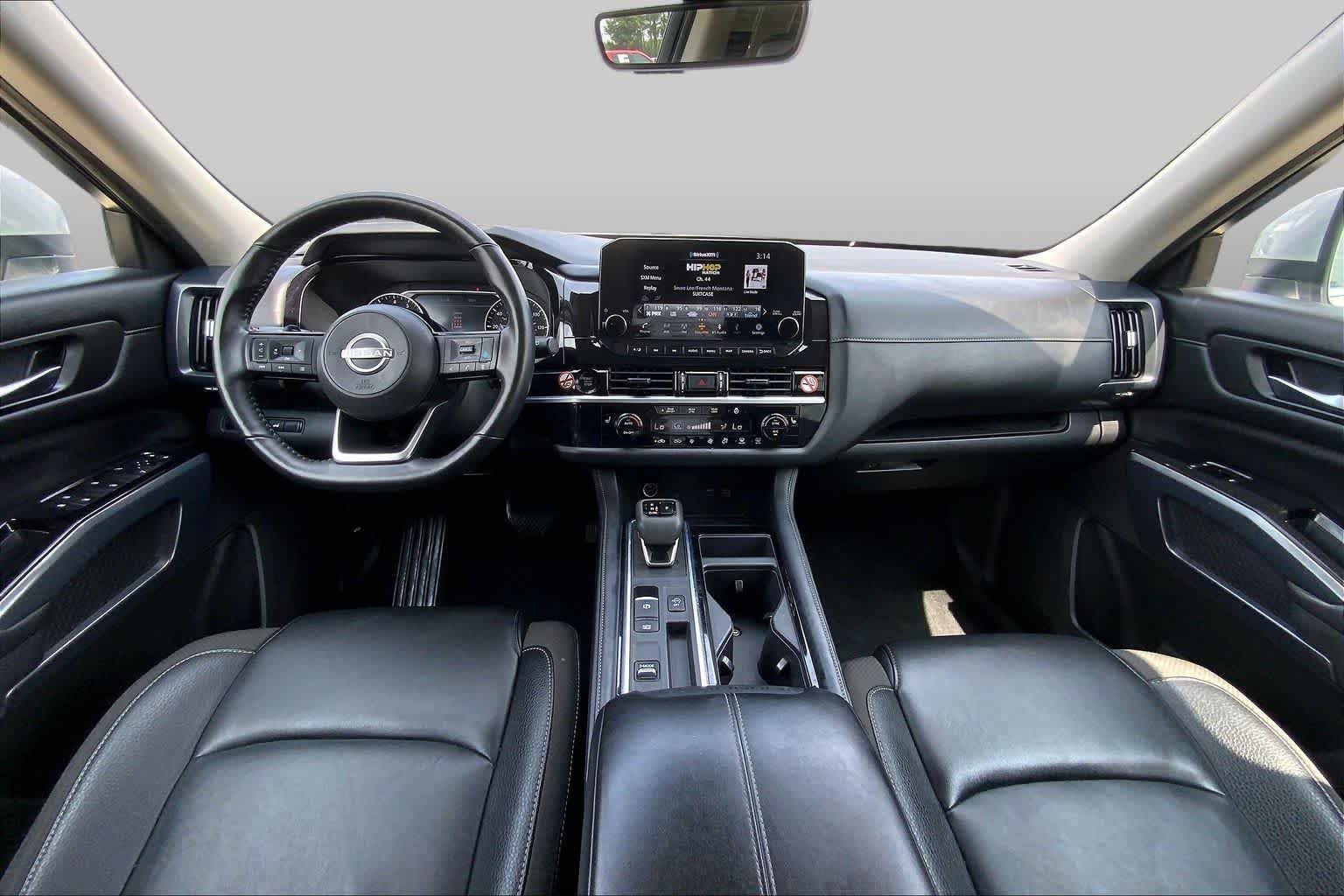 Used 2025 Brilliant Silver Metallic Nissan SL image 15