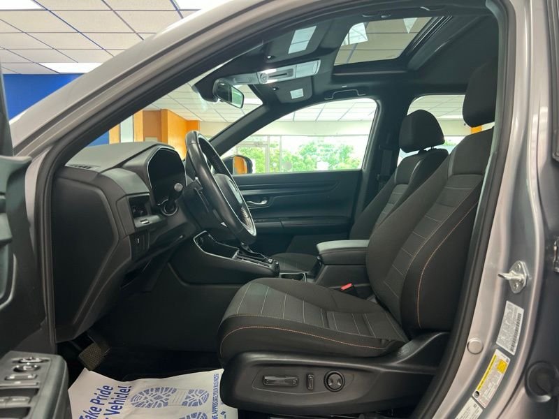 Used 2024  Honda Sport image 19