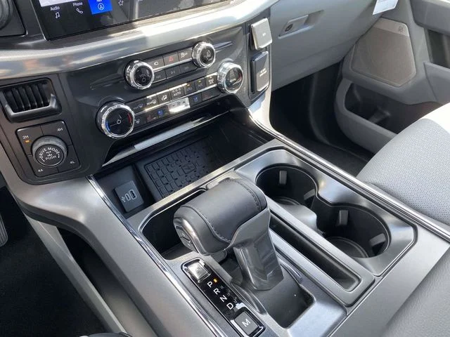 New 2026 Avalanche Ford Lariat image 12