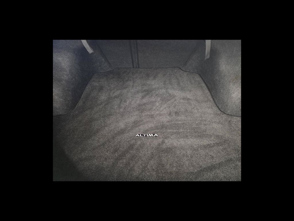 Used 2018 Gray Nissan 2.5 SR image 20