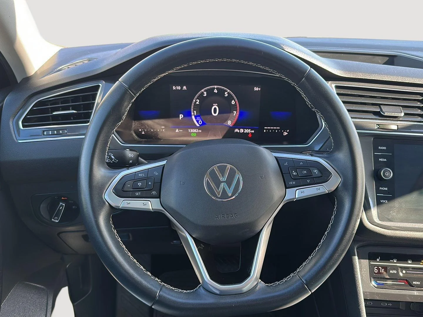 Used 2023 Deep Black Pearl Volkswagen SE image 26