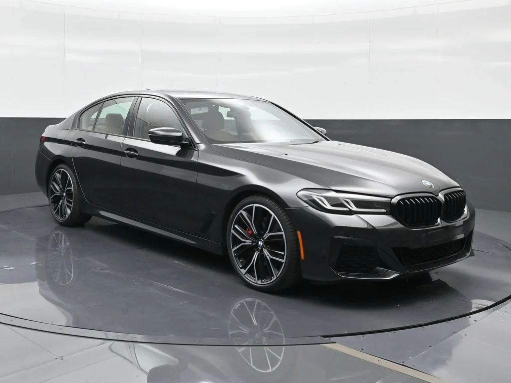 Used 2023 Gray BMW 530i image 4