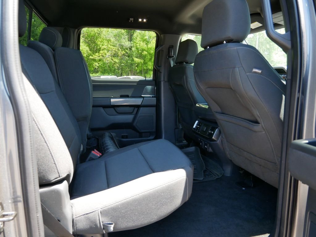 Certified Used 2022 Gray Ford XLT image 9