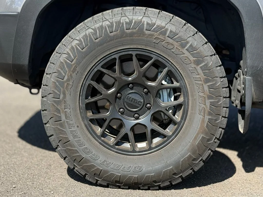 Used 2025  Toyota 1958 image 9