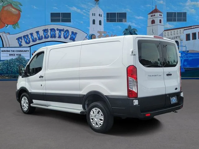 Certified Used 2025 Oxford White Ford Base image 3