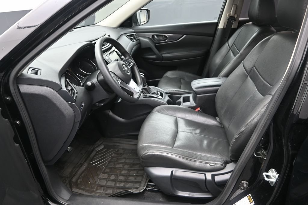 Used 2020 Black Nissan S image 18