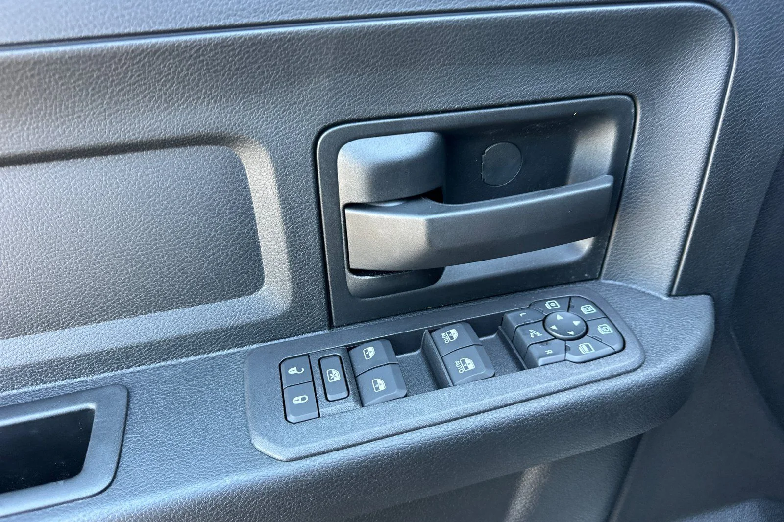 2026 RAM 2500 Tradesman/Warlock - Photo 7