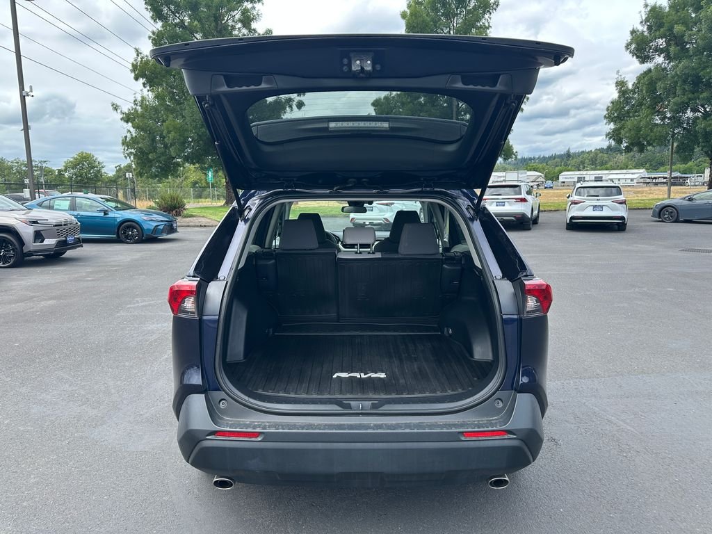 Used 2020 Blue Toyota XLE image 11