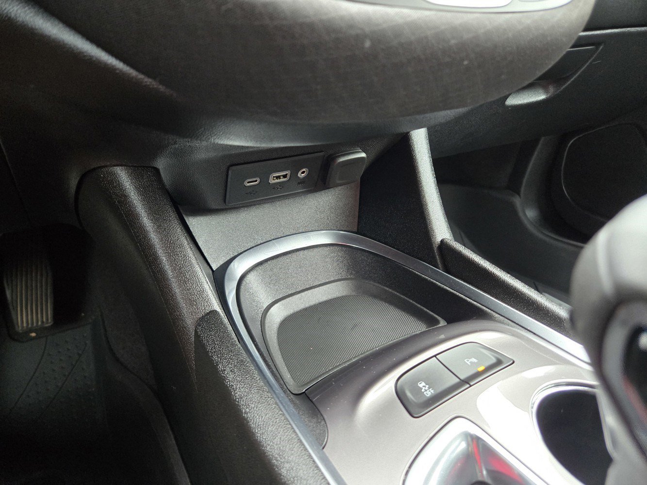 Used 2021 SUMMIT WHITE Chevrolet LT image 10