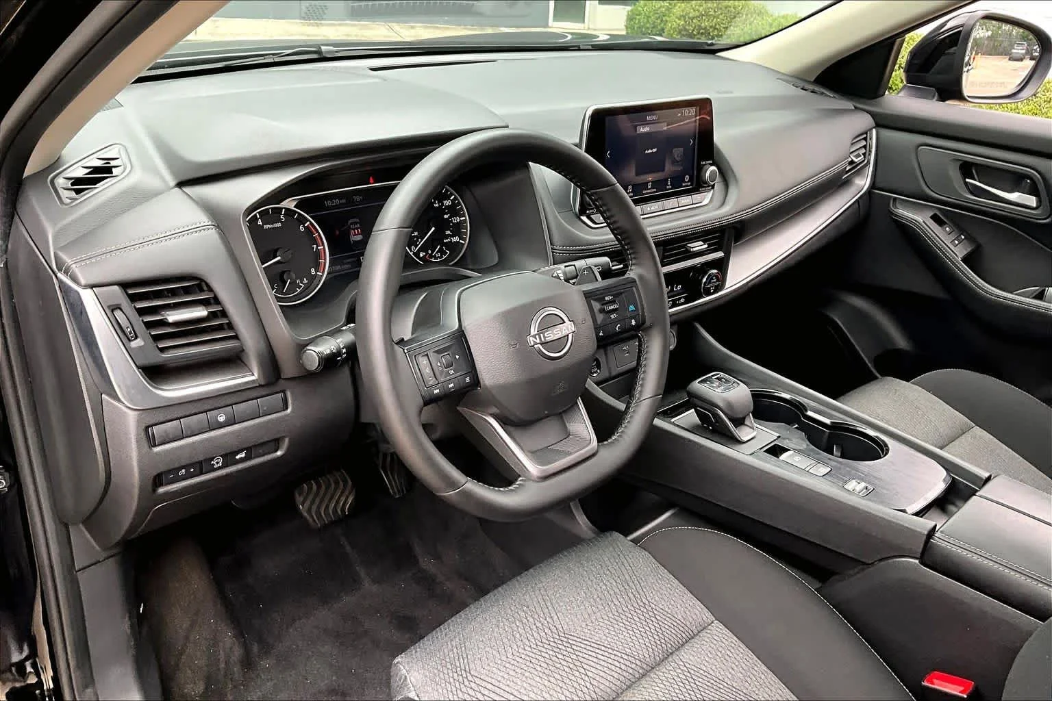 Used 2025 Super Black Nissan SV image 16