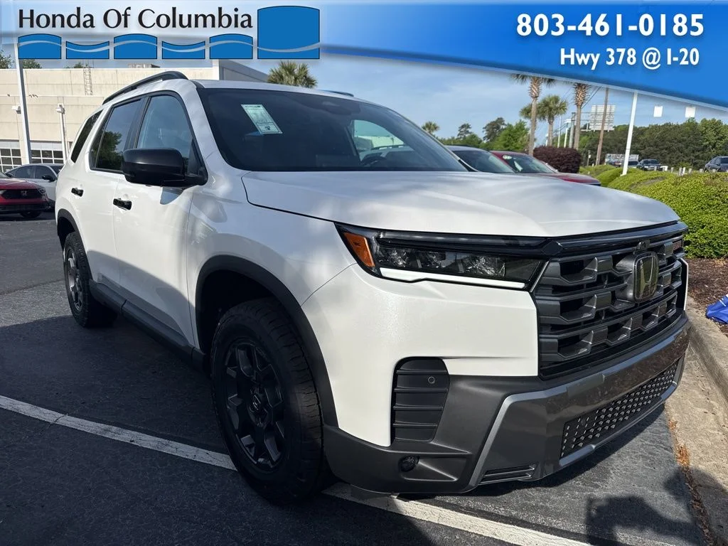 2026 Honda Pilot TrailSport AWD's photo