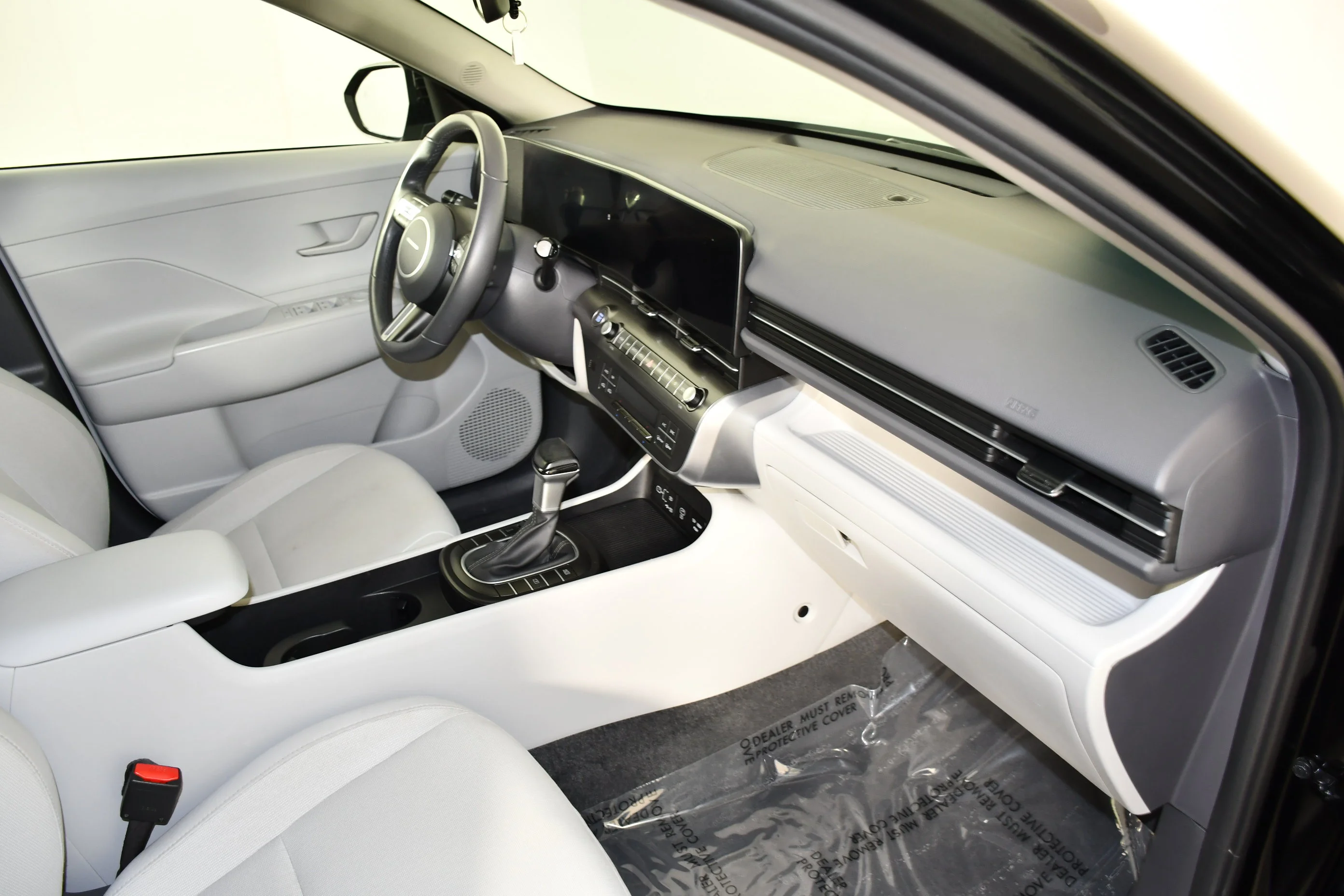 Used 2025 Abyss Black Pearl Hyundai SEL image 40