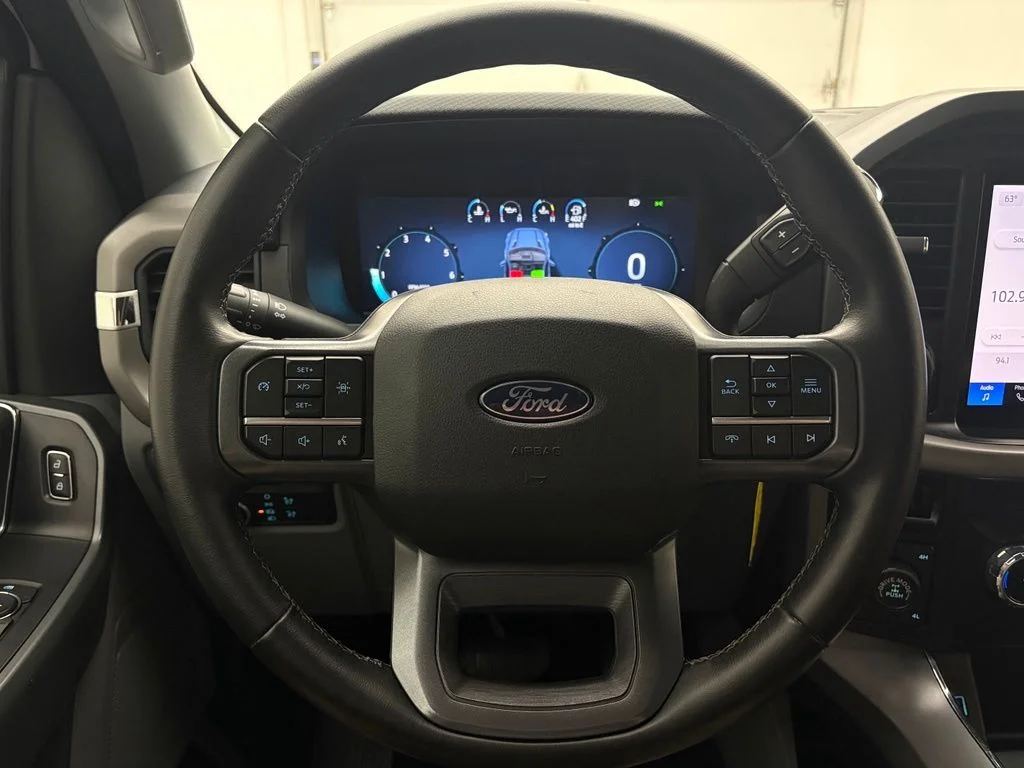 Used 2024 Oxford White Ford XLT image 17