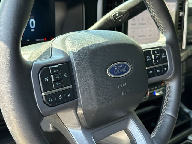 Used 2026 White Ford Lariat image 30