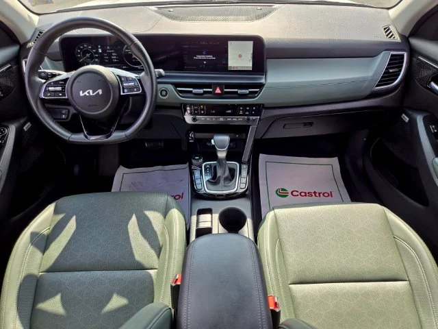 Used 2024 White Kia SX image 16