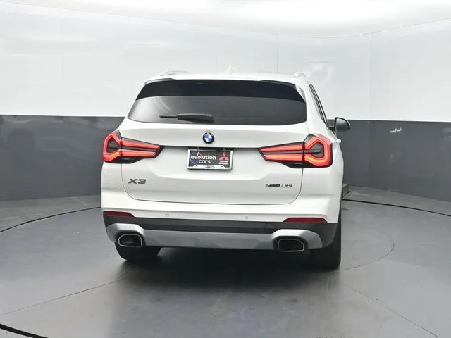 Used 2022 White BMW xDrive30i image 31