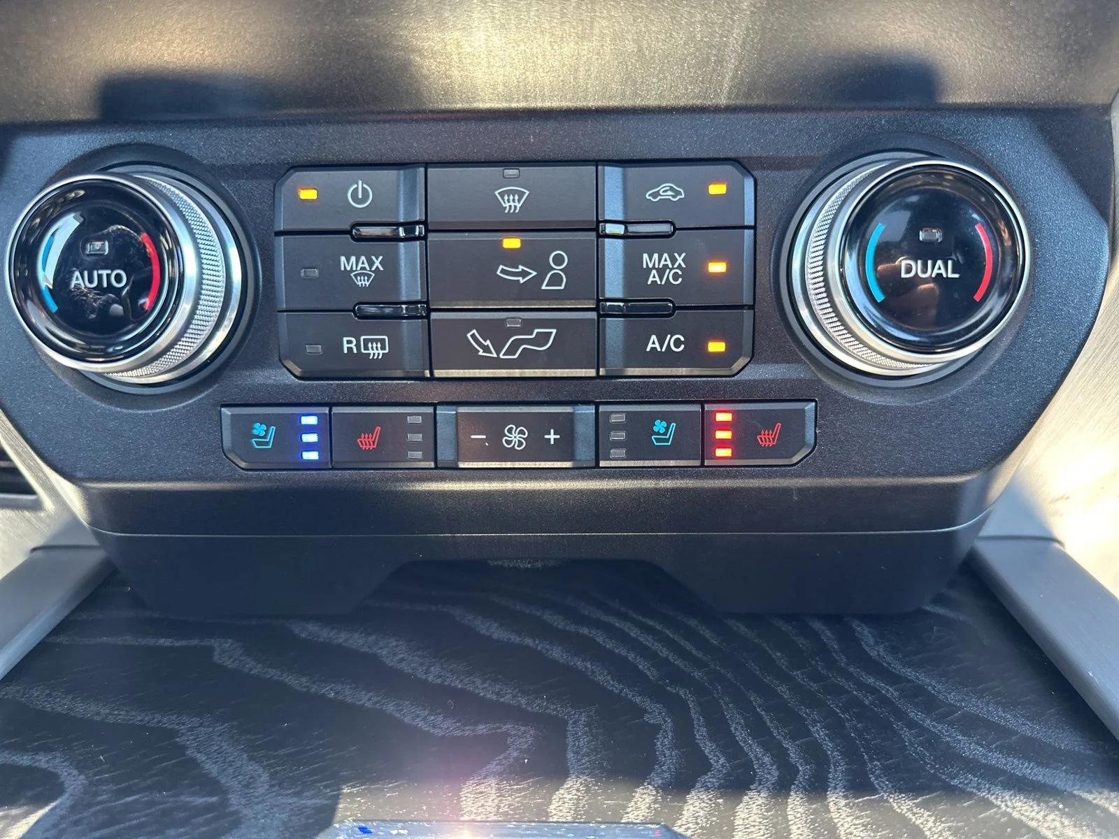 Used 2020 Black Ford Platinum image 69