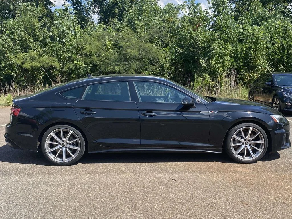Used 2025 Black Audi S line Premium image 2