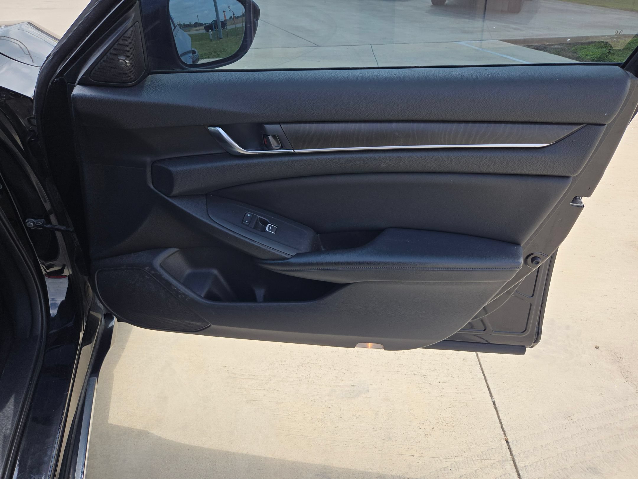 Used 2018 Black Honda EX-L 2.0T image 30