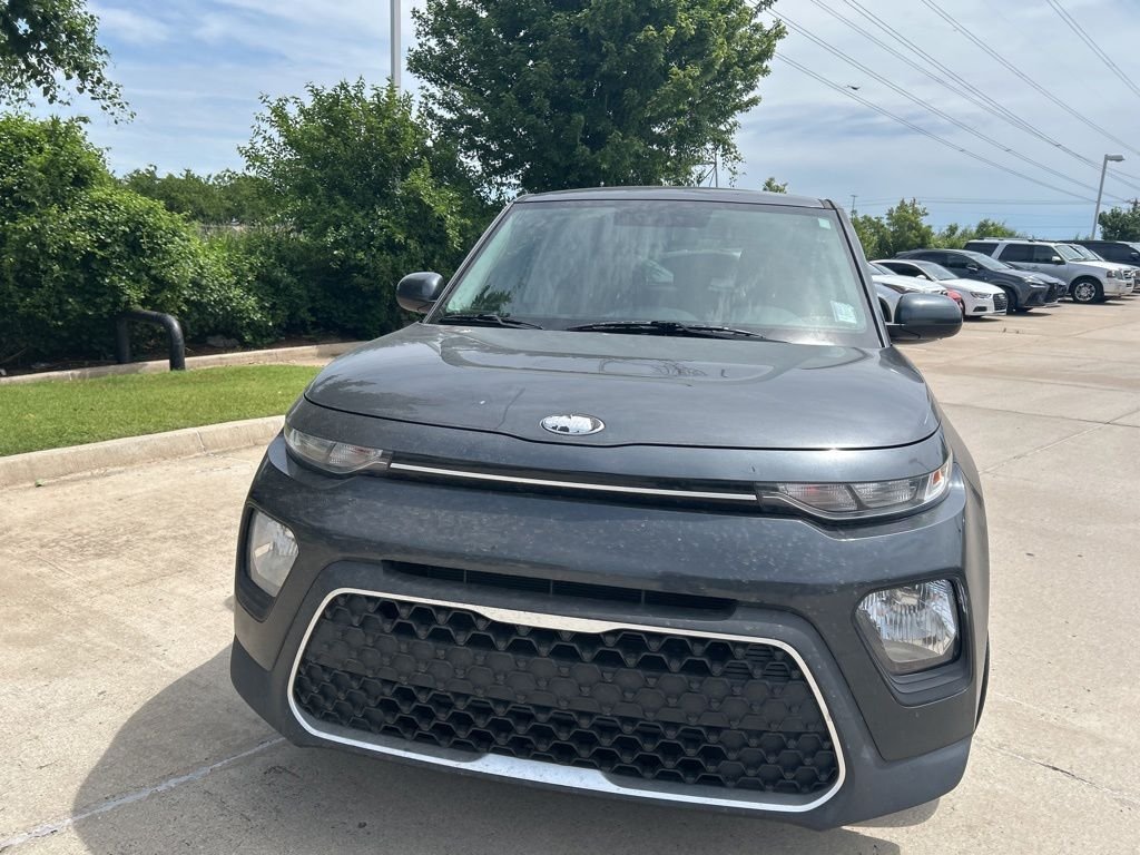 Used 2021 Gray Kia LX image 3