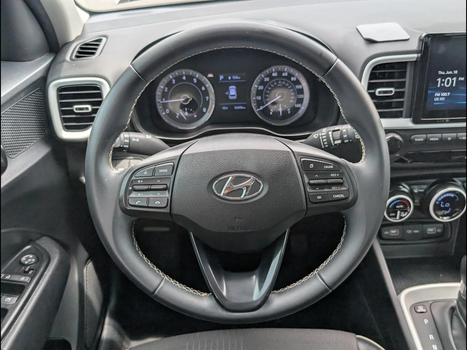 Used 2022 Galactic Gray R3g Hyundai Limited image 11