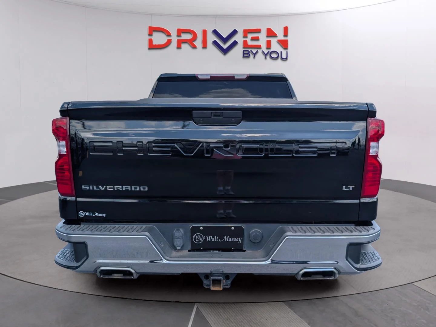 Used 2022 Black Chevrolet LT image 4