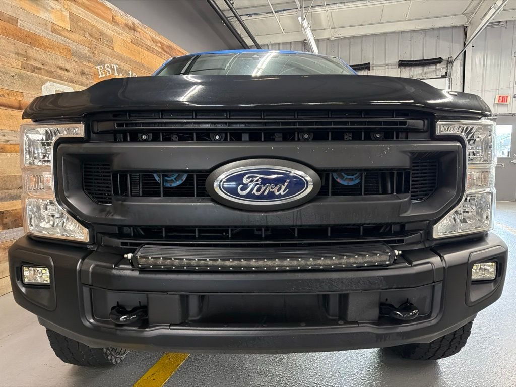 Used 2020 Blue Metallic Ford XLT image 7