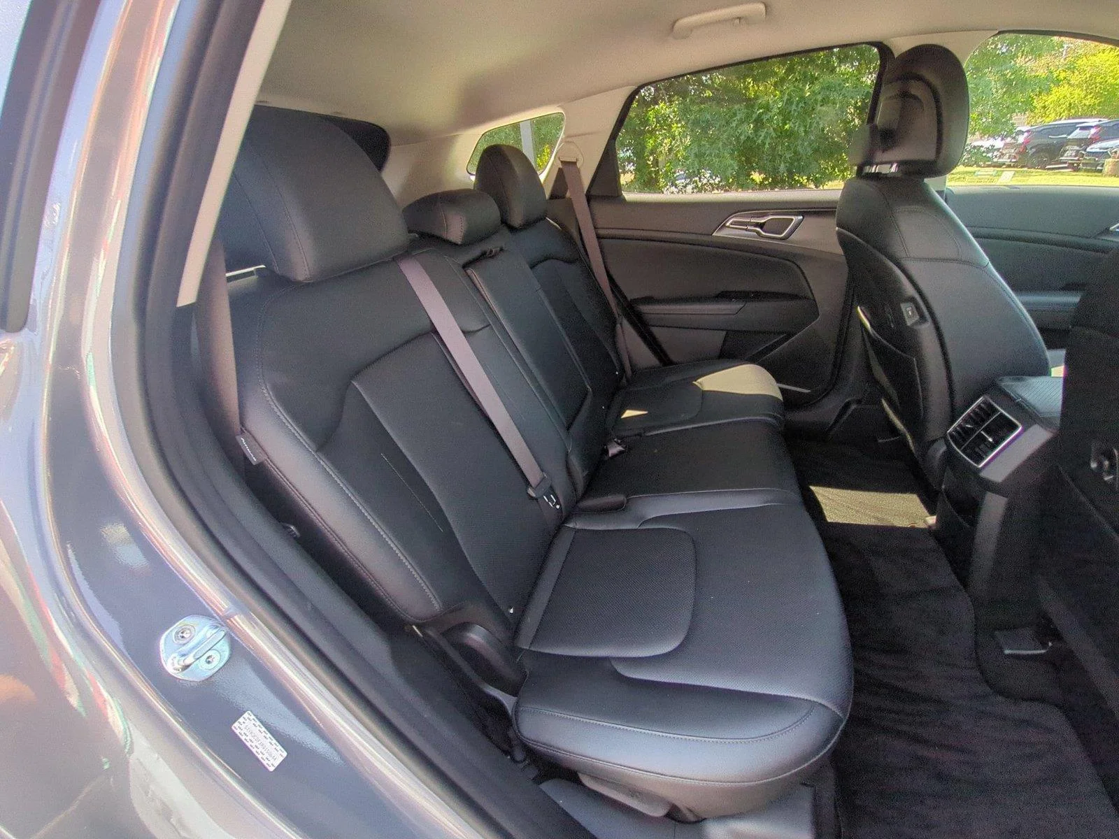 Used 2024 Everlasting Silver Kia EX image 36