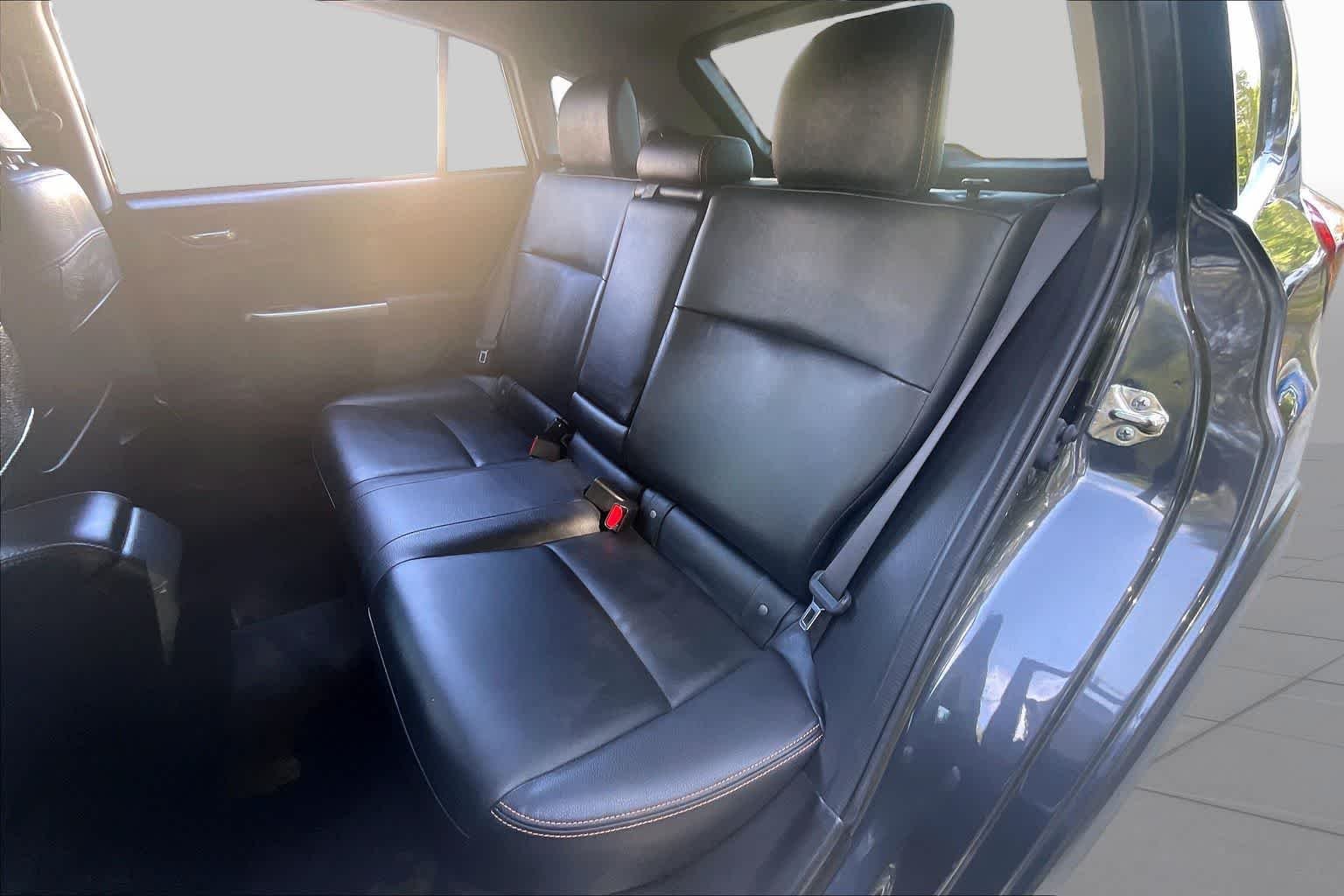 Used 2016 Dark Gray Metallic Subaru Limited image 19