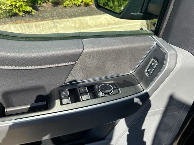 Used 2025 Gray Ford XLT image 15