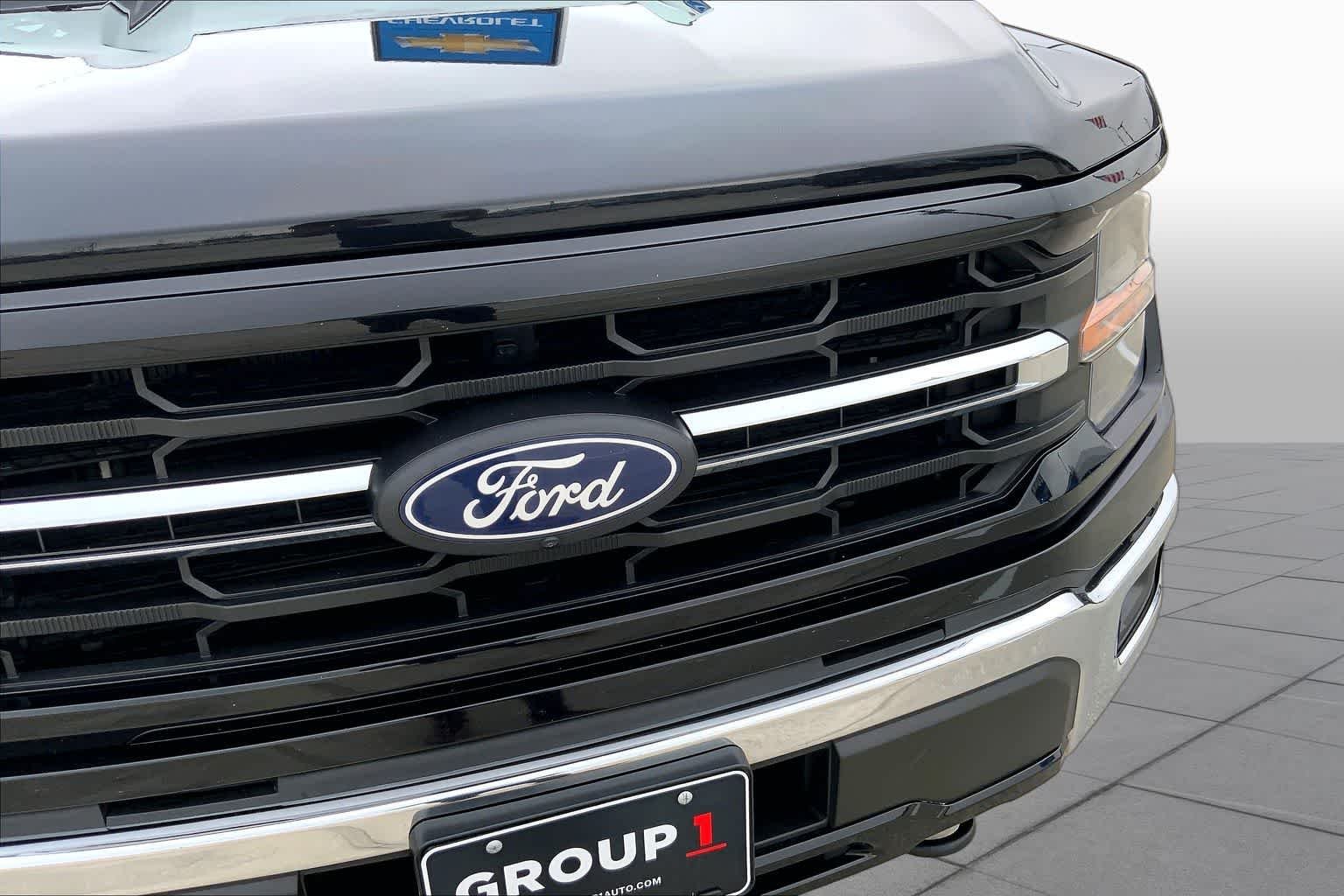 Used 2024 Agate Black Metallic Ford XLT image 45