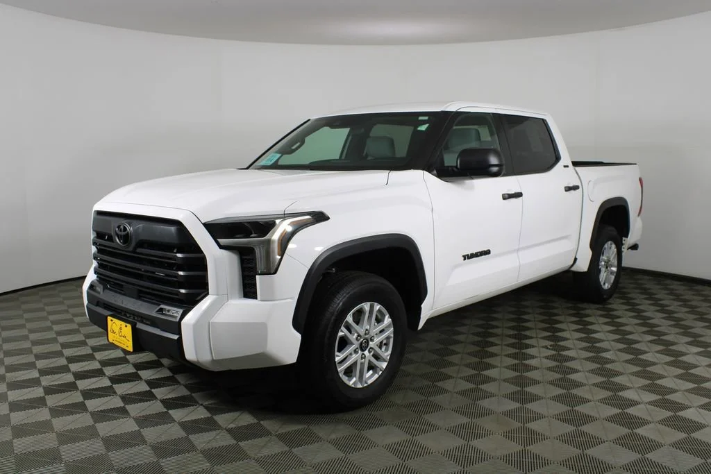 Used 2025 White Toyota SR image 3