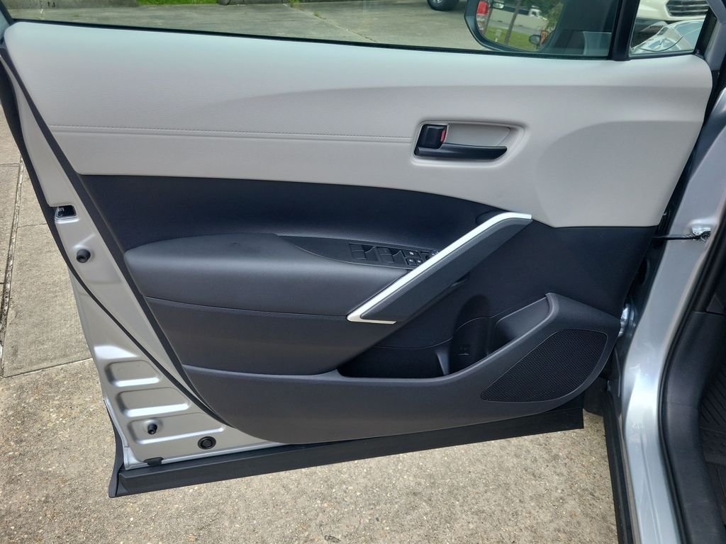 Used 2026 Silver Toyota L image 12