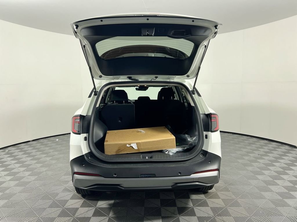 New 2026 Snow White Pearl Kia LX image 35
