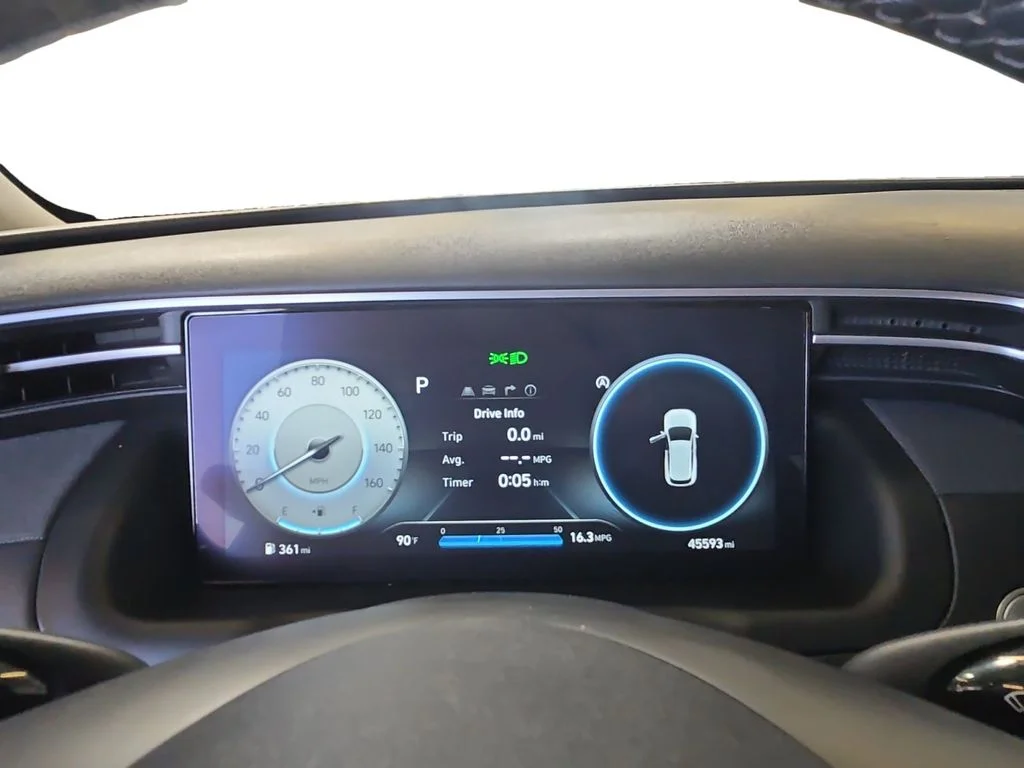 Used 2023 Silver Hyundai XRT image 14