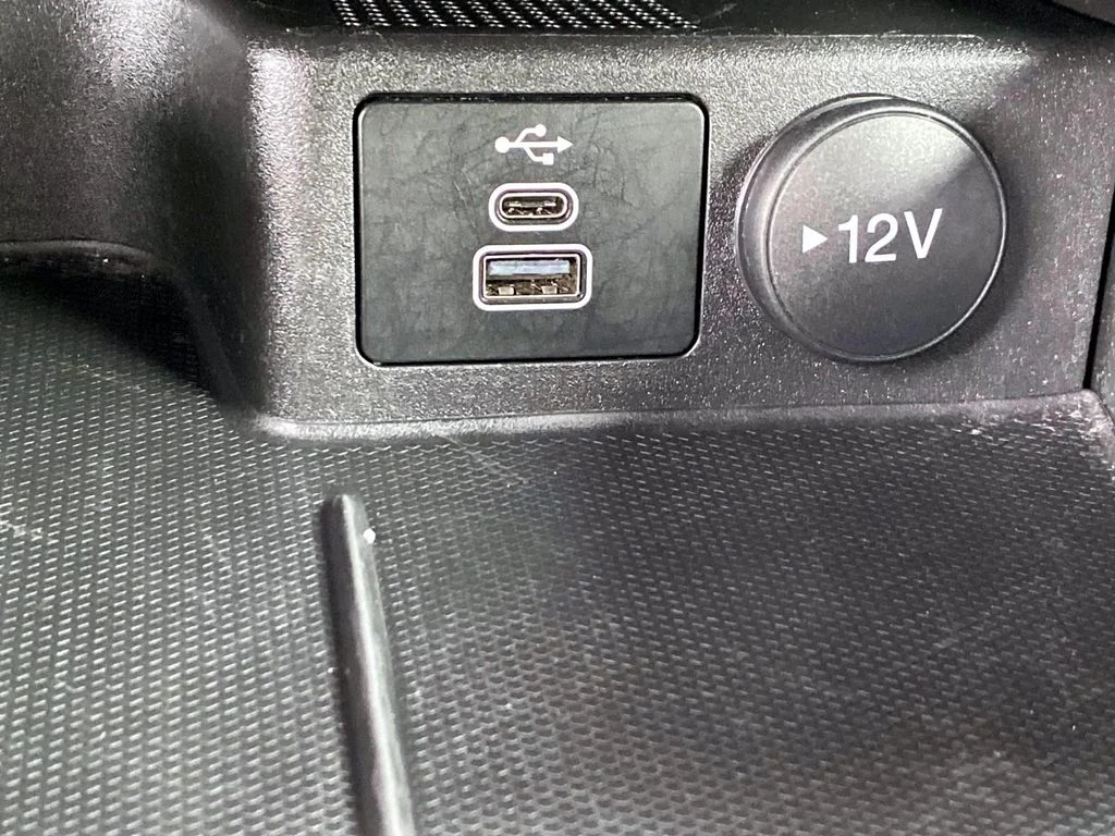 Used 2025 Black Metallic Ford ST-Line Select image 17