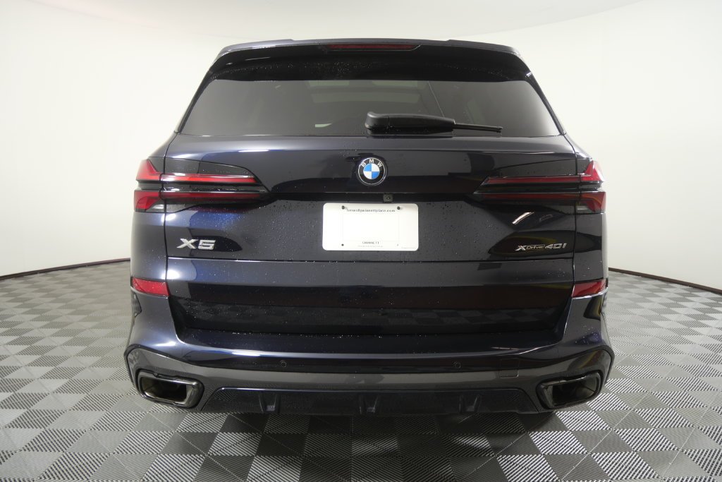 Certified Used 2026 Carbon Black Metallic BMW xDrive40i image 5